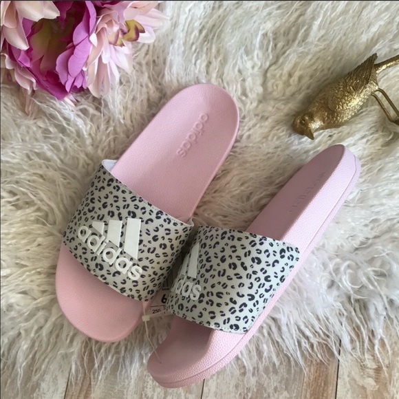 NWT Adidas Adilette Shower Slides - Picture 5 of 6